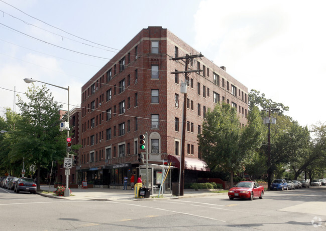 Colorado Avenue NW - Madison Terrace