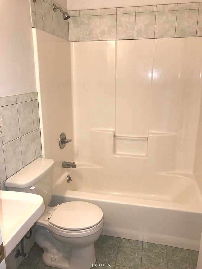 Building Photo - 519 W 149th St