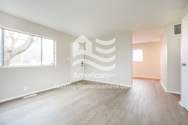 Foto del edificio - 1506 N Meade St