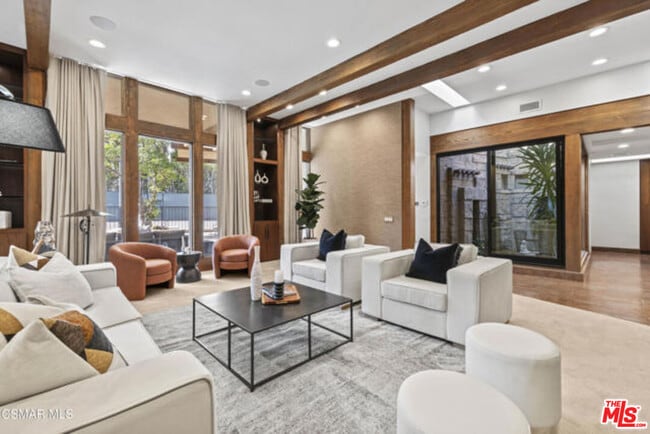 Foto del edificio - 17424 Cumpston St