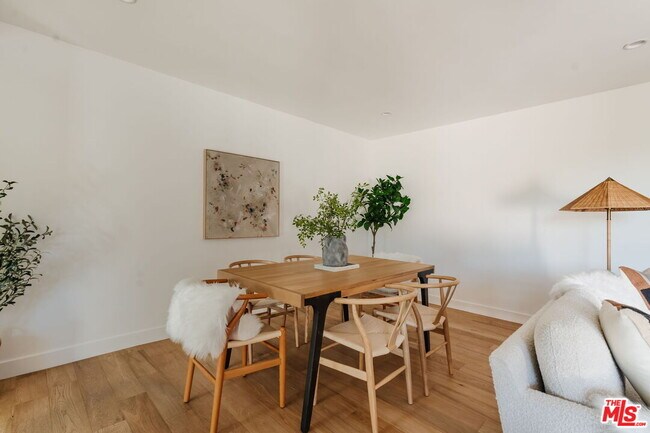 Building Photo - 1943 12th St