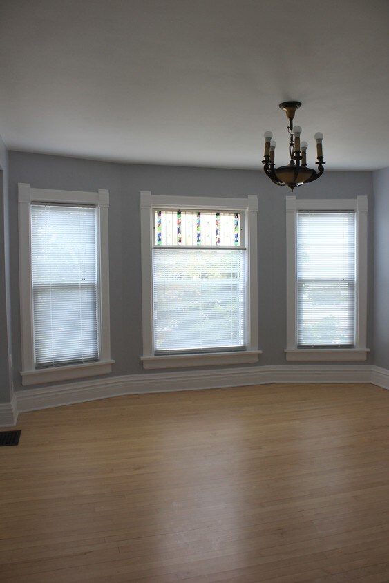 Foto principal - 932 Lake Ave