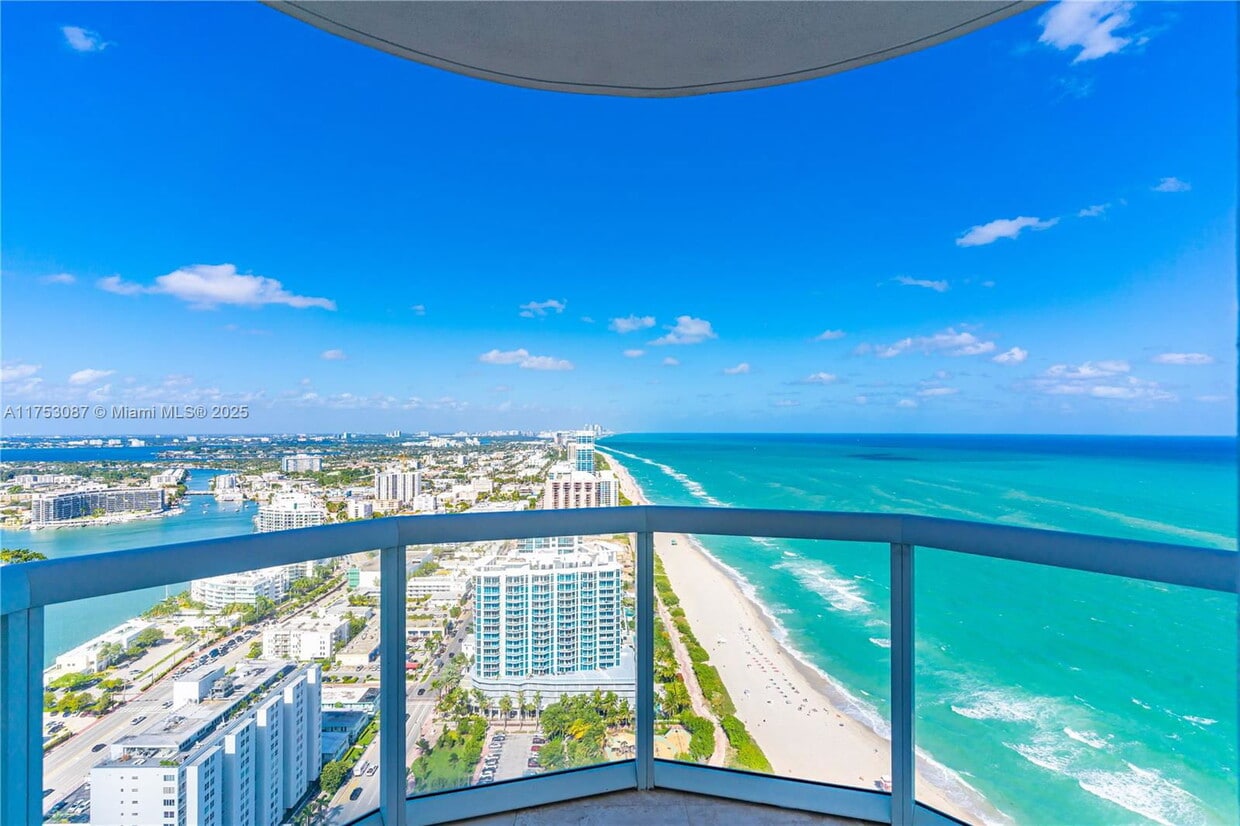 Photo - 6365 Collins Avenue Apt #A4201, Miami Beach, FL 33141 - 3 BR 2.5 BA Condo