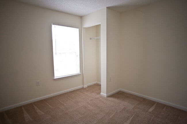 Building Photo - 110 S Roberson St