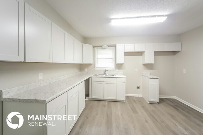 Building Photo - 4547 Almo Ave