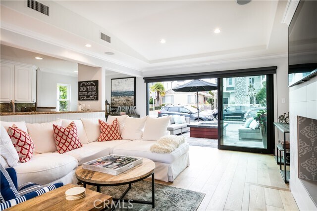 Foto del edificio - 617 Begonia Ave