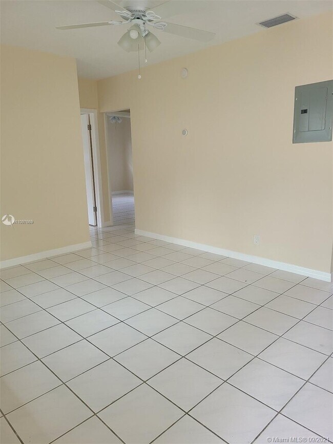 Building Photo - 7323 SW 63rd Ct