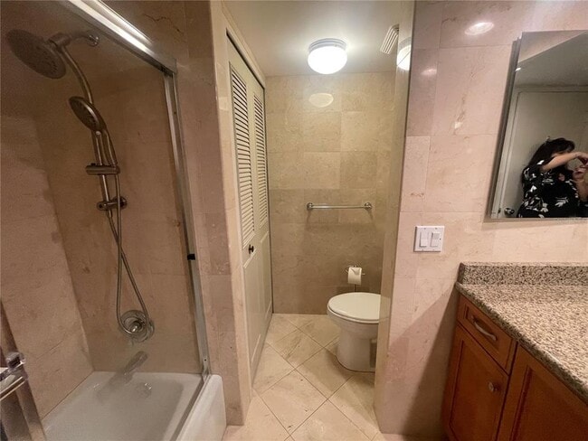 Foto del edificio - 400 Island Way