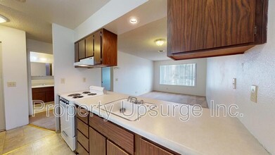 Building Photo - 540 South St