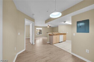 Building Photo - 1767 Four Mile Cove Pkwy
