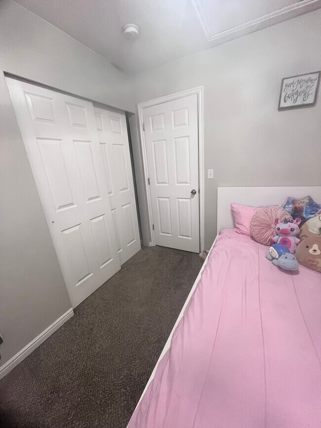 Foto del edificio - 3746 W Teaberry Dr