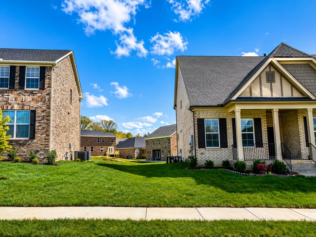 Building Photo - 3038 Oxford Dr