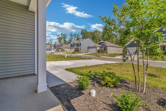Building Photo - 136 Ashelyn Pk Dr