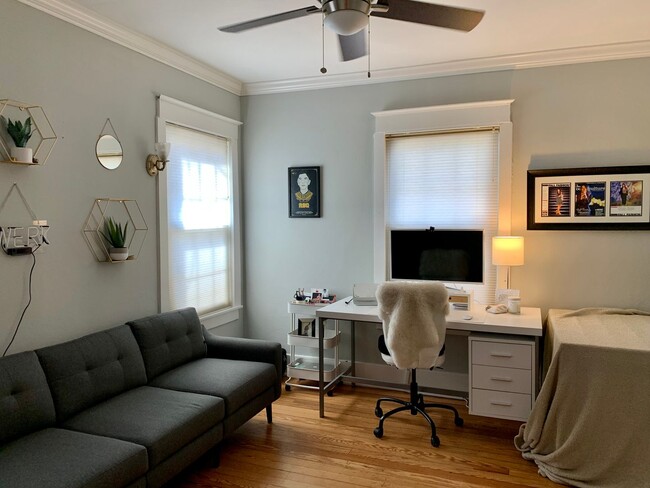 Building Photo - Beautiful Bungalow in Baldwin Park