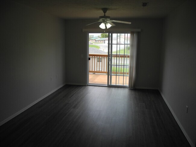 Foto del edificio - Condominium in Academy Commons