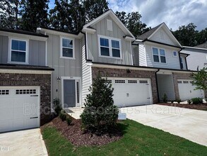 Building Photo - 205 Broomside Ave