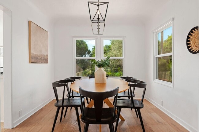 Building Photo - 805 Soledad Ave
