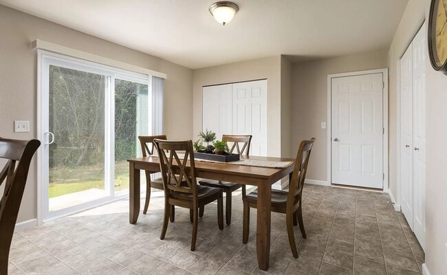 Building Photo - Beautiful Neighborhood with Newer Home for Lease