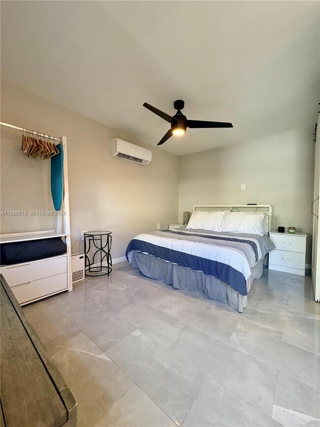 Foto del edificio - 361 SW 20th Rd