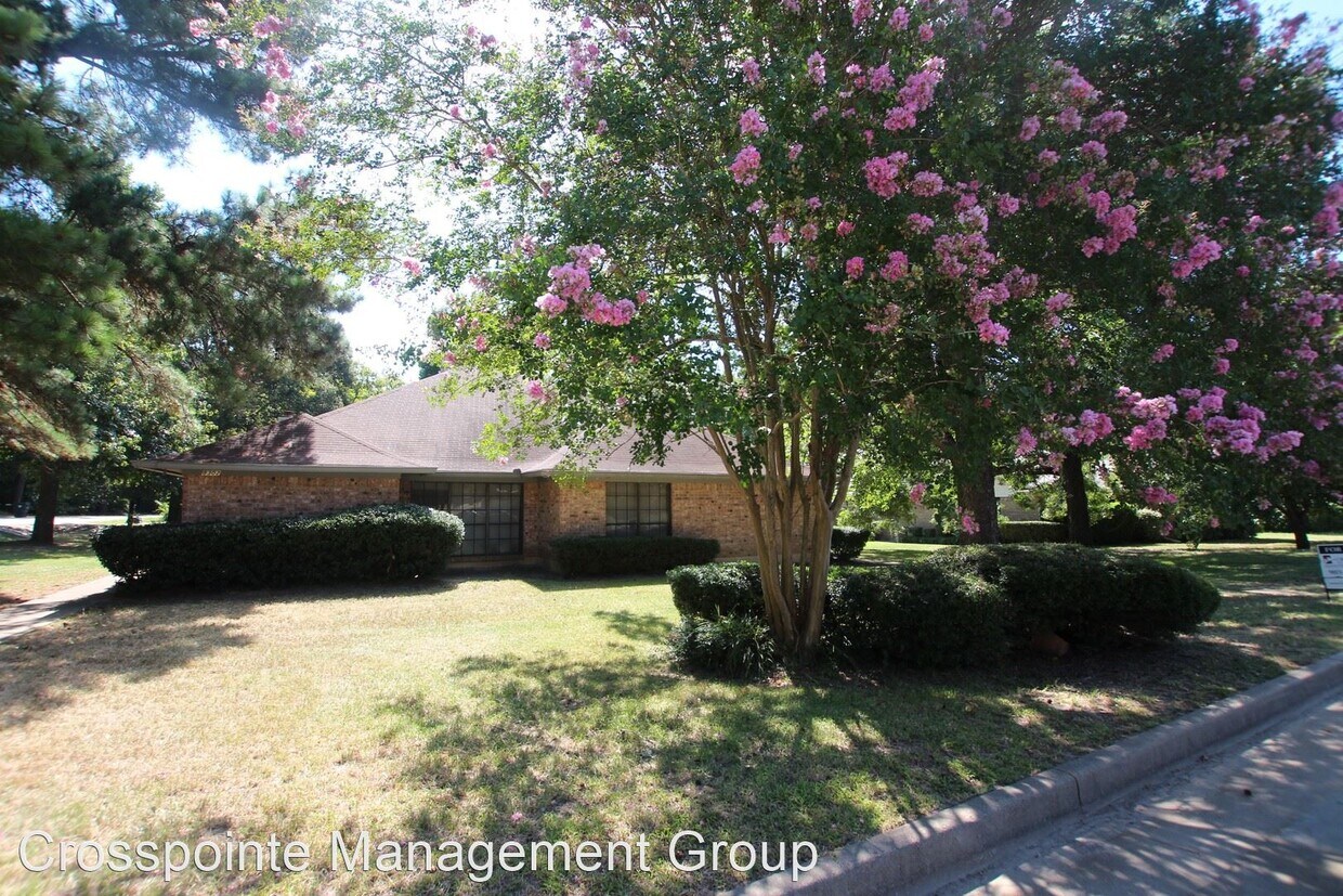 83048304 Garrett Dr, Tyler, TX 75703 Room for Rent in Tyler, TX