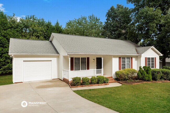 Building Photo - 656 Beavers Cove Ln NW