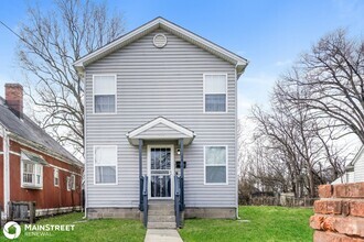 Building Photo - 1454 Hemlock St