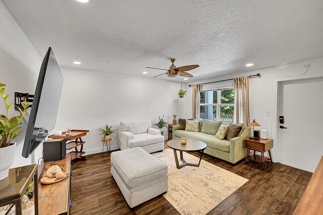 Foto del edificio - 2850 NE 14th Street Causeway