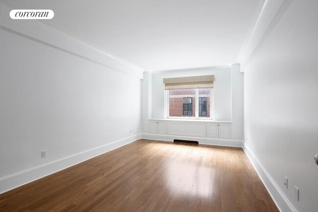 Building Photo - 530 Park Ave