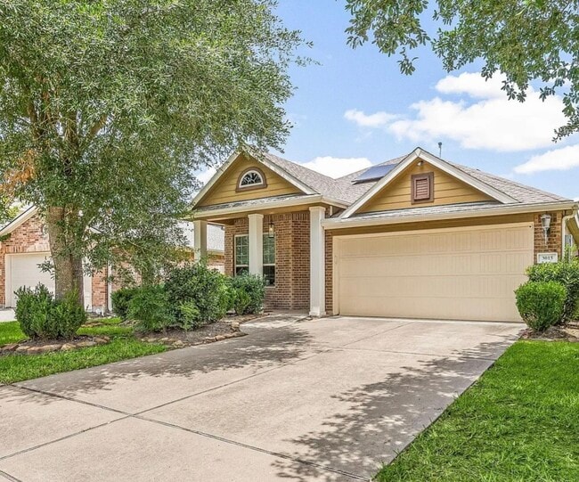 Building Photo - 3015 Crescent Oaks Park Ln