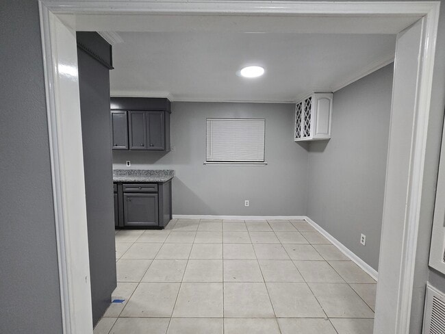 Building Photo - 12315 Barbizon Dr