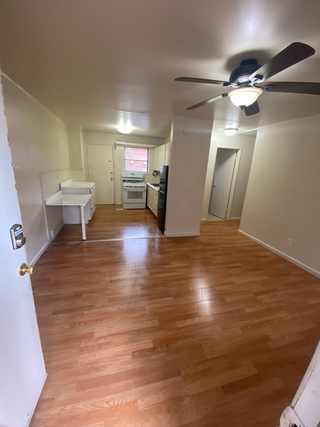 Building Photo - 9777 McDowell Plz