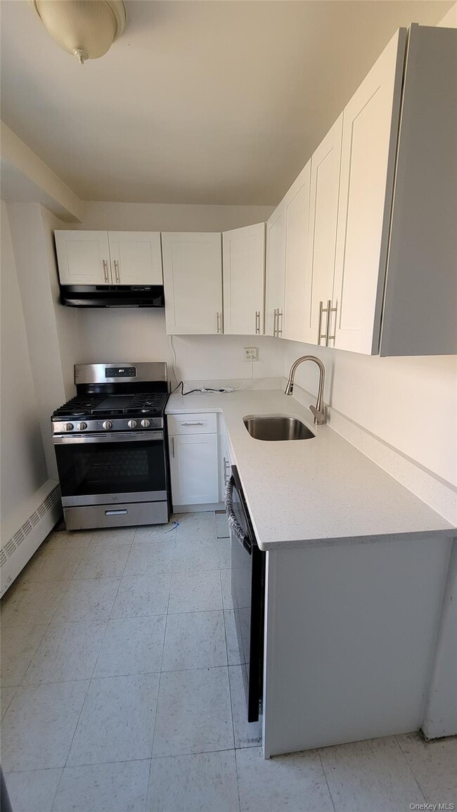Building Photo - 98-20 62nd Dr