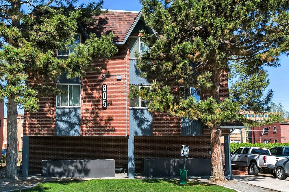 805 Dahlia Apartments in Denver, CO