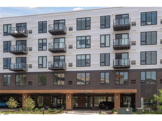 Building Photo - 12610 Ridgedale Dr