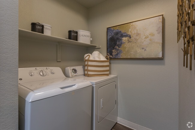 2BR, 2BA - 1110 SF - Kallisto at Bear Creek