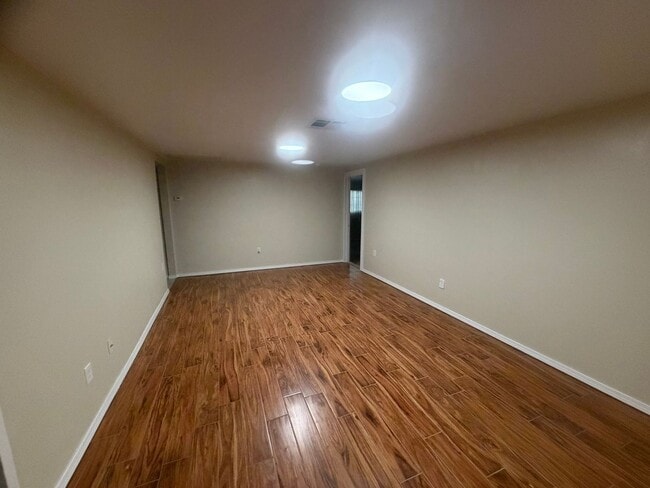 Foto del edificio - 3 Bed 2 Bath Home