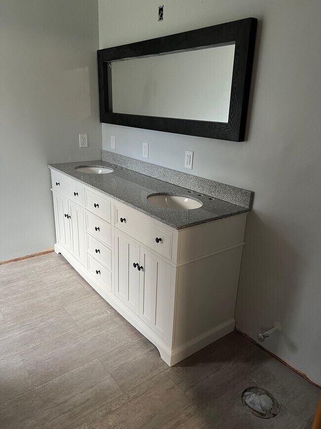 Foto del edificio - 211 S High St