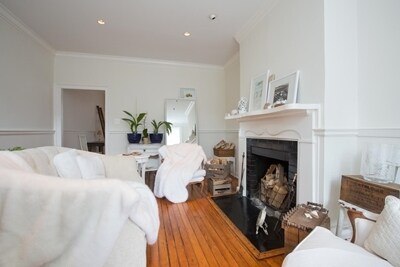 Foto del edificio - 137 S Fairfax St