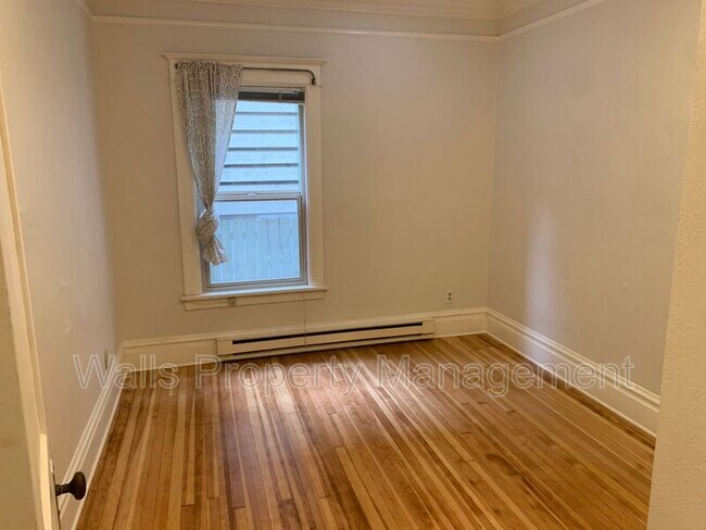 Foto del edificio - 1321 4th Ave W