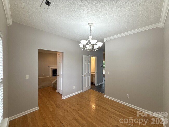 Building Photo - 432 McGinn Grove Dr