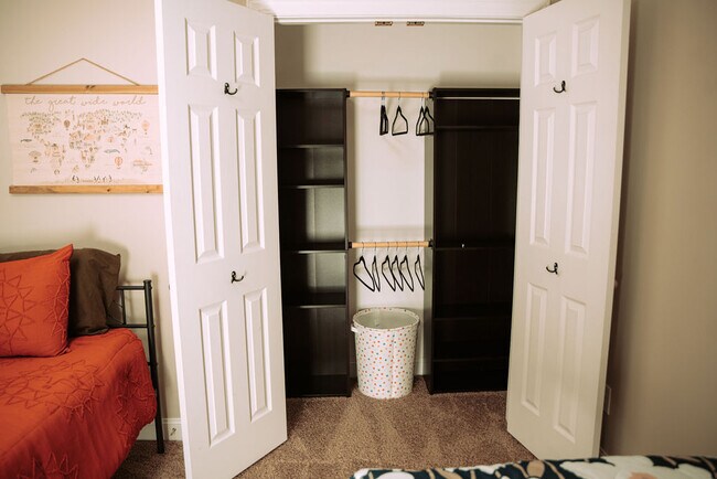 Foto del edificio - 4414 Piedmont Trace Dr