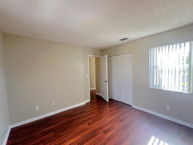 Foto del edificio - 11228 NW 46th Dr