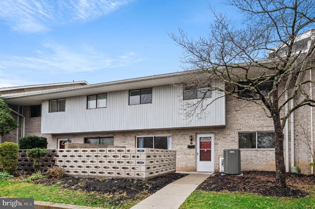 Photo - 1518 Manley Rd Townhome