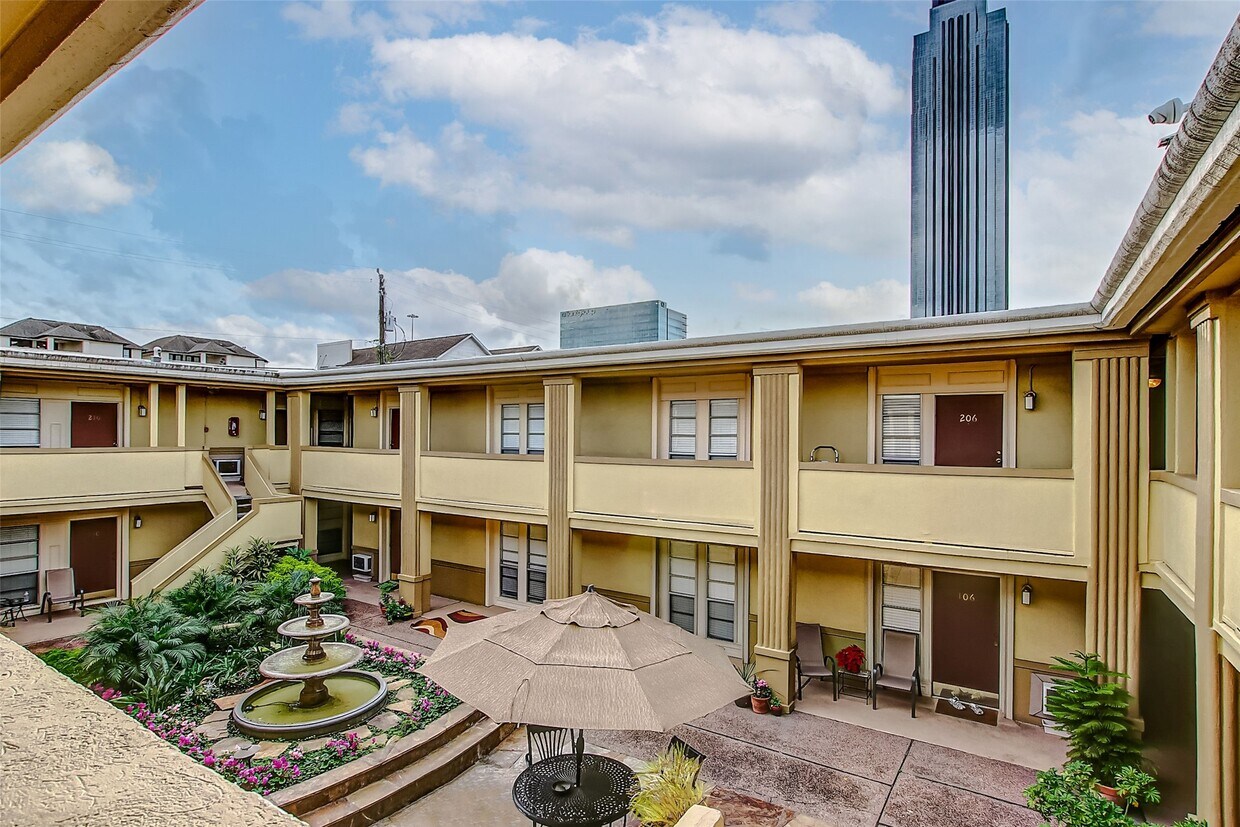 Foto principal - 4727 W Alabama St