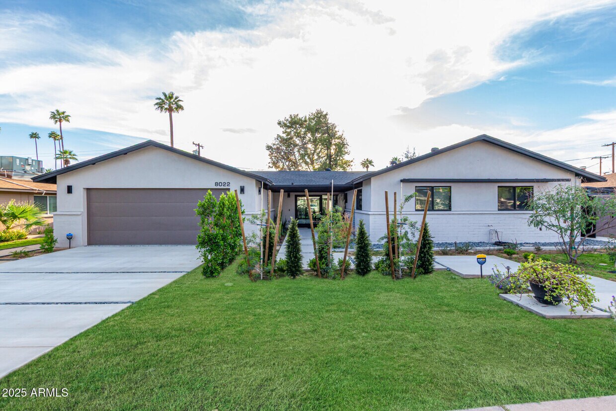 Foto principal - 8022 N 5th St
