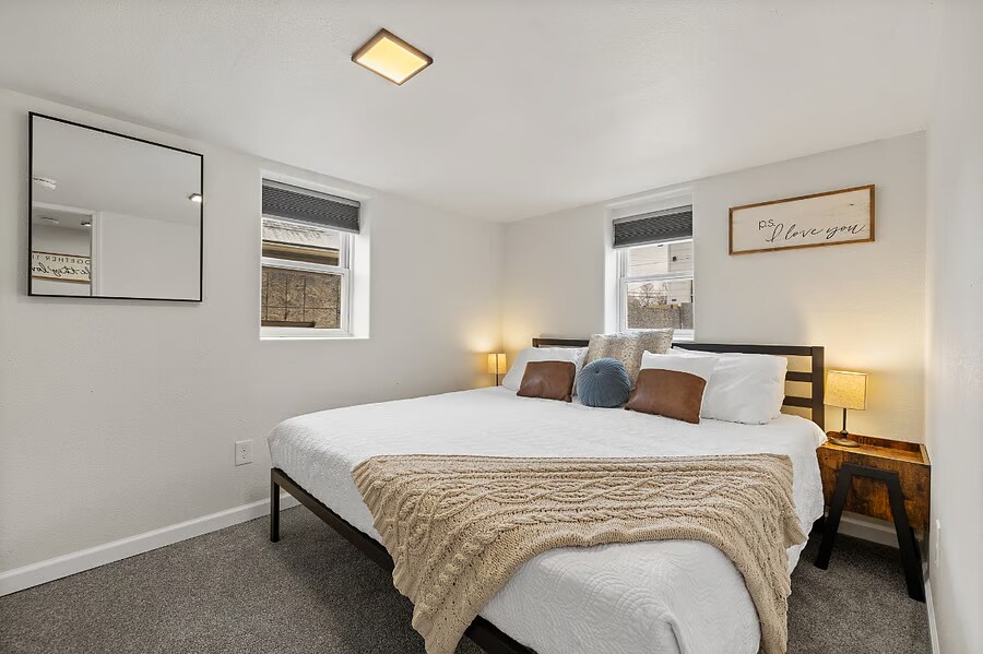 Foto principal - 718 East Blvd