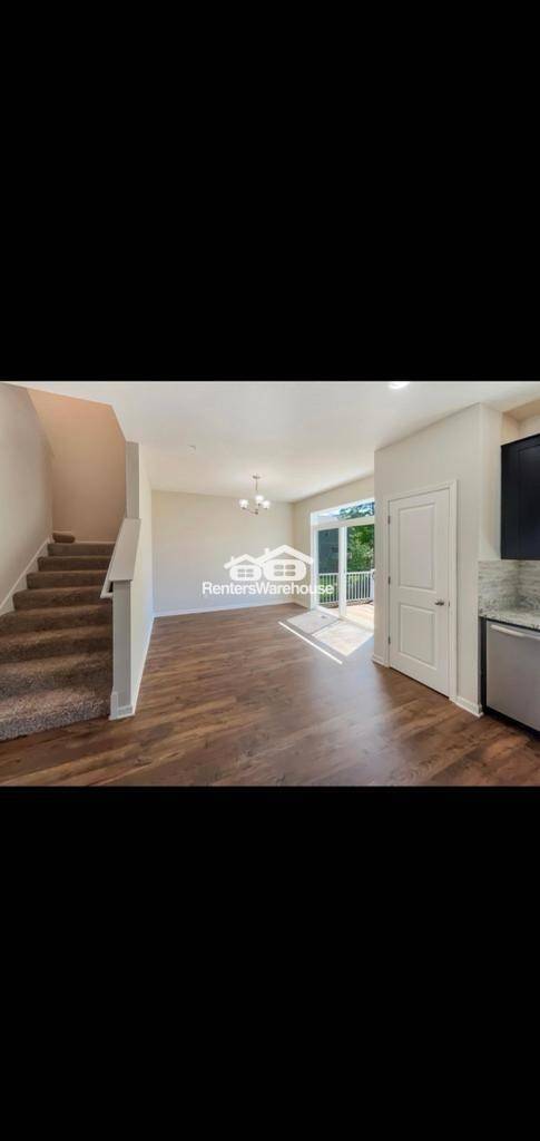 Foto del edificio - 9593 Olive Ln N