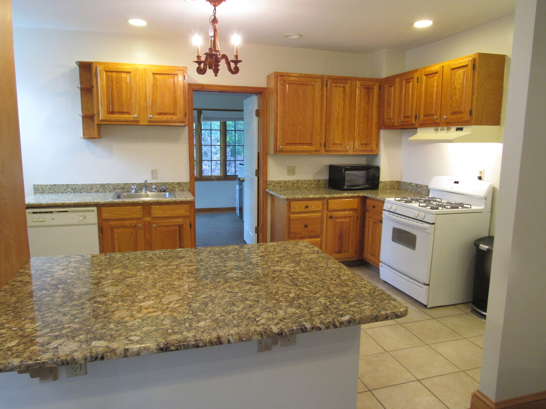 Foto principal - 480 Quigley Ave