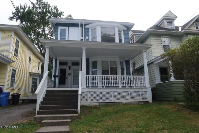 Building Photo - 888 Lancaster St