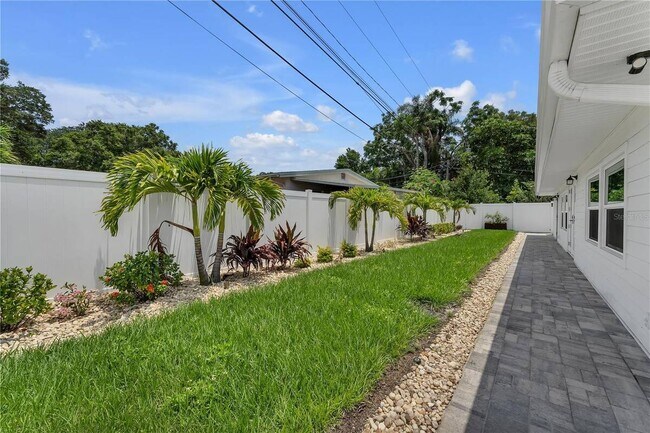 Foto del edificio - 3295 57th St N